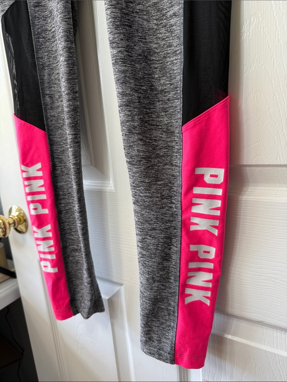 PINK Victoria's Secret Ultimate Leggings - Picture 3 of 6